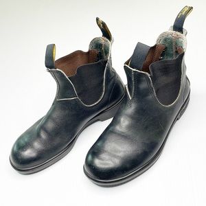 Blundstone Black Leather Chelsea Boots (M8/W10)